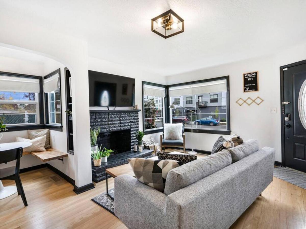 Picture Perfect Bungalow In The Heart Of Dt Vancouver Zewnętrze zdjęcie