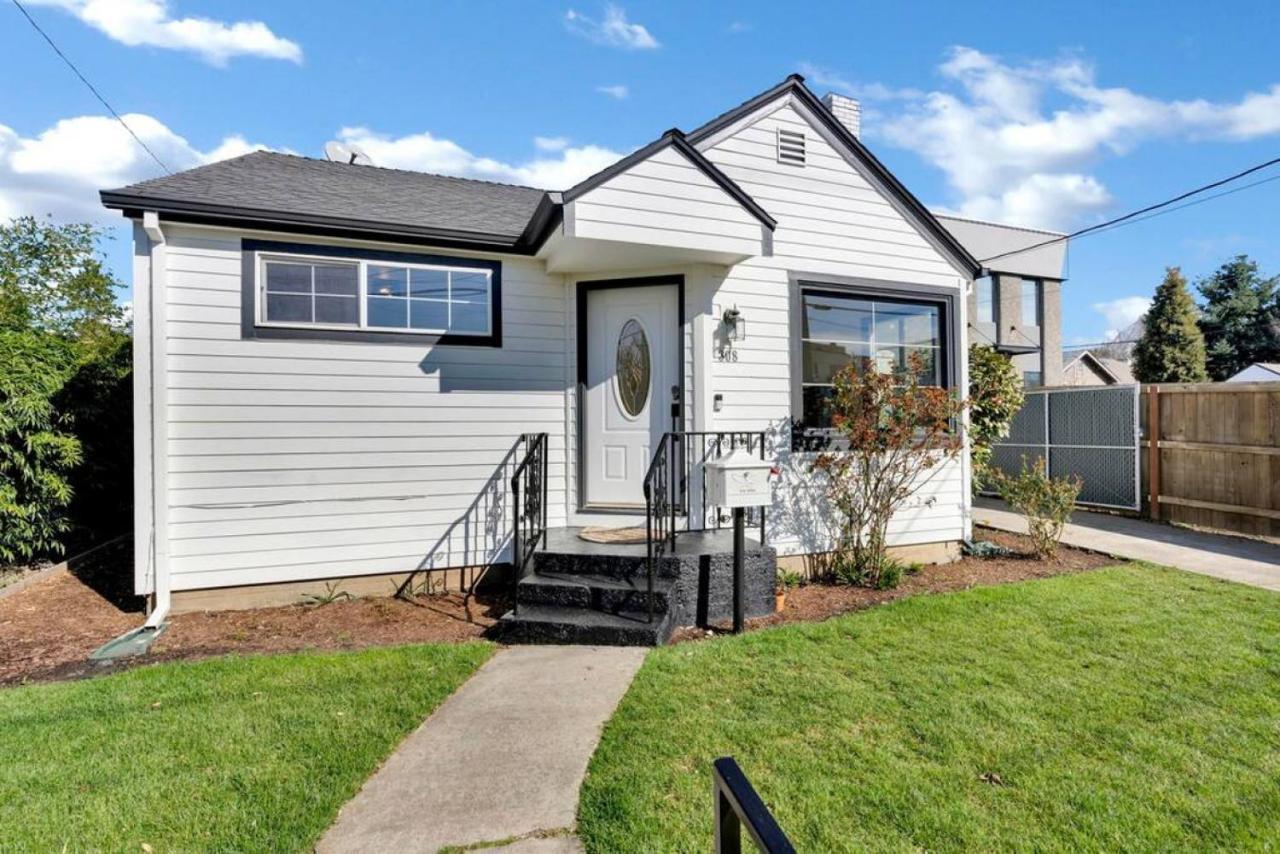 Picture Perfect Bungalow In The Heart Of Dt Vancouver Zewnętrze zdjęcie
