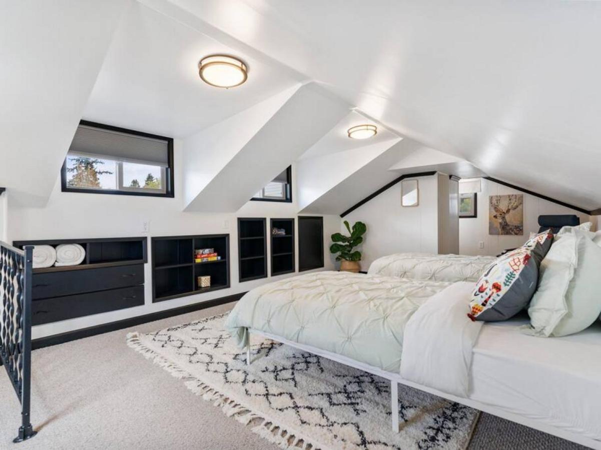 Picture Perfect Bungalow In The Heart Of Dt Vancouver Zewnętrze zdjęcie